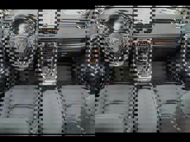 Used 2023 Toyota RAV4 Limited image 19