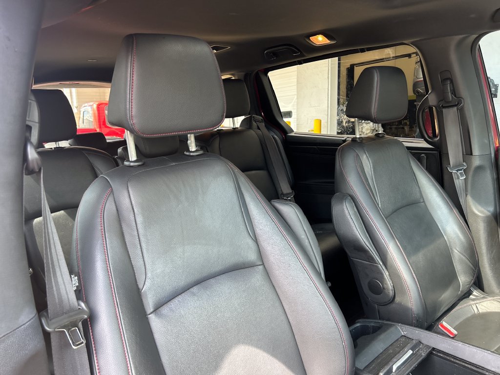 Used 2023 Honda Odyssey Sport image 15