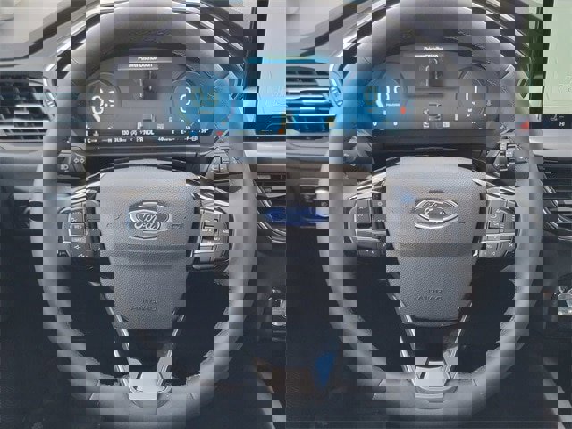 Certified 2023 Ford Escape Platinum w/ Premium Technology Package image 31