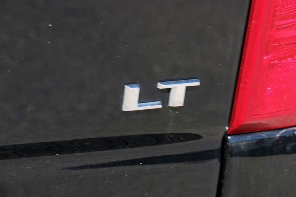 Used 2025 Chevrolet Silverado 1500 LT RWD image 9