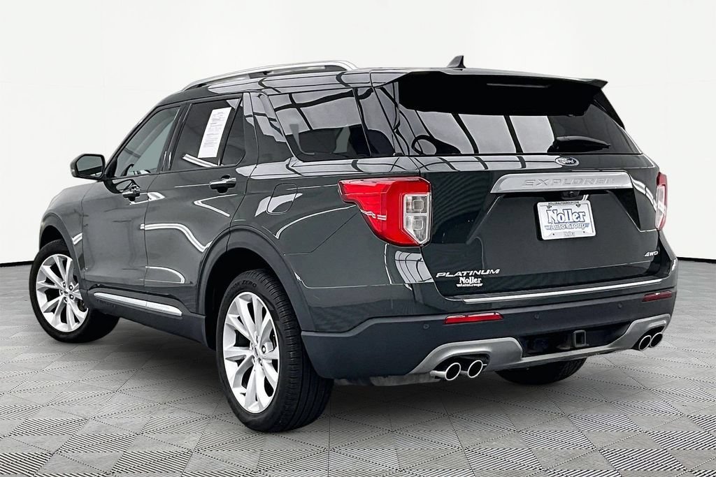 Certified 2024 Ford Explorer Platinum w/ Technology Package AWD/4WD image 13