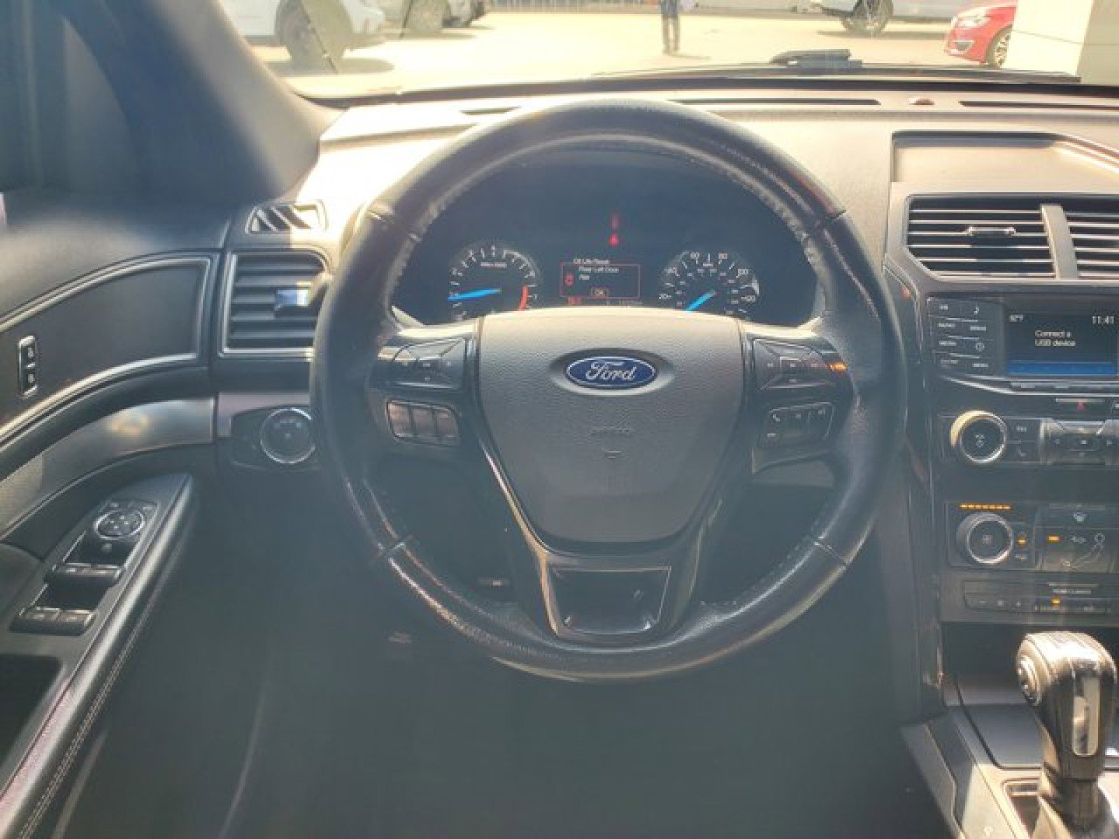 Certified 2018 Ford Explorer XLT FWD image 16