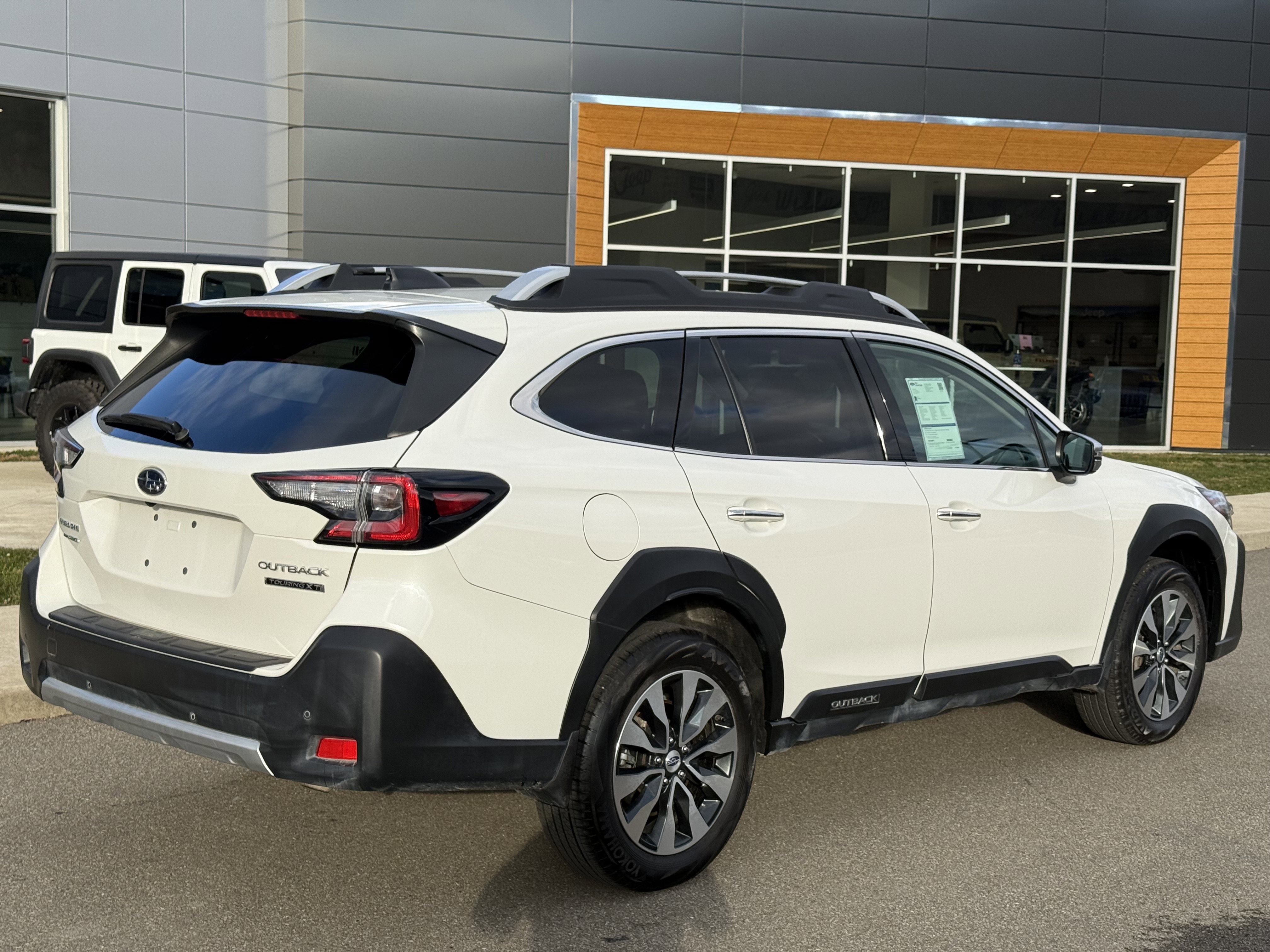 Used 2025 Subaru Outback Touring XT image 2