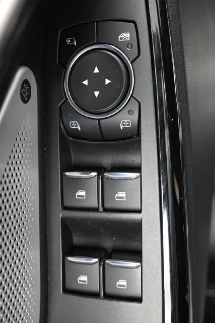 Certified 2024 Ford Explorer Platinum w/ Technology Package AWD/4WD image 7