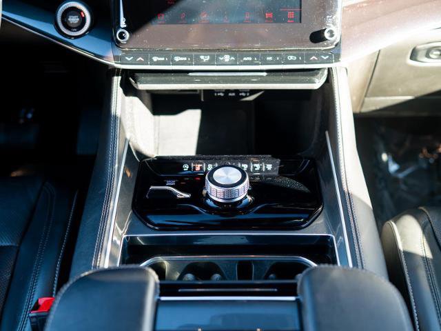 Used 2023 Jeep Wagoneer BASE w/ Convenience Group I image 27