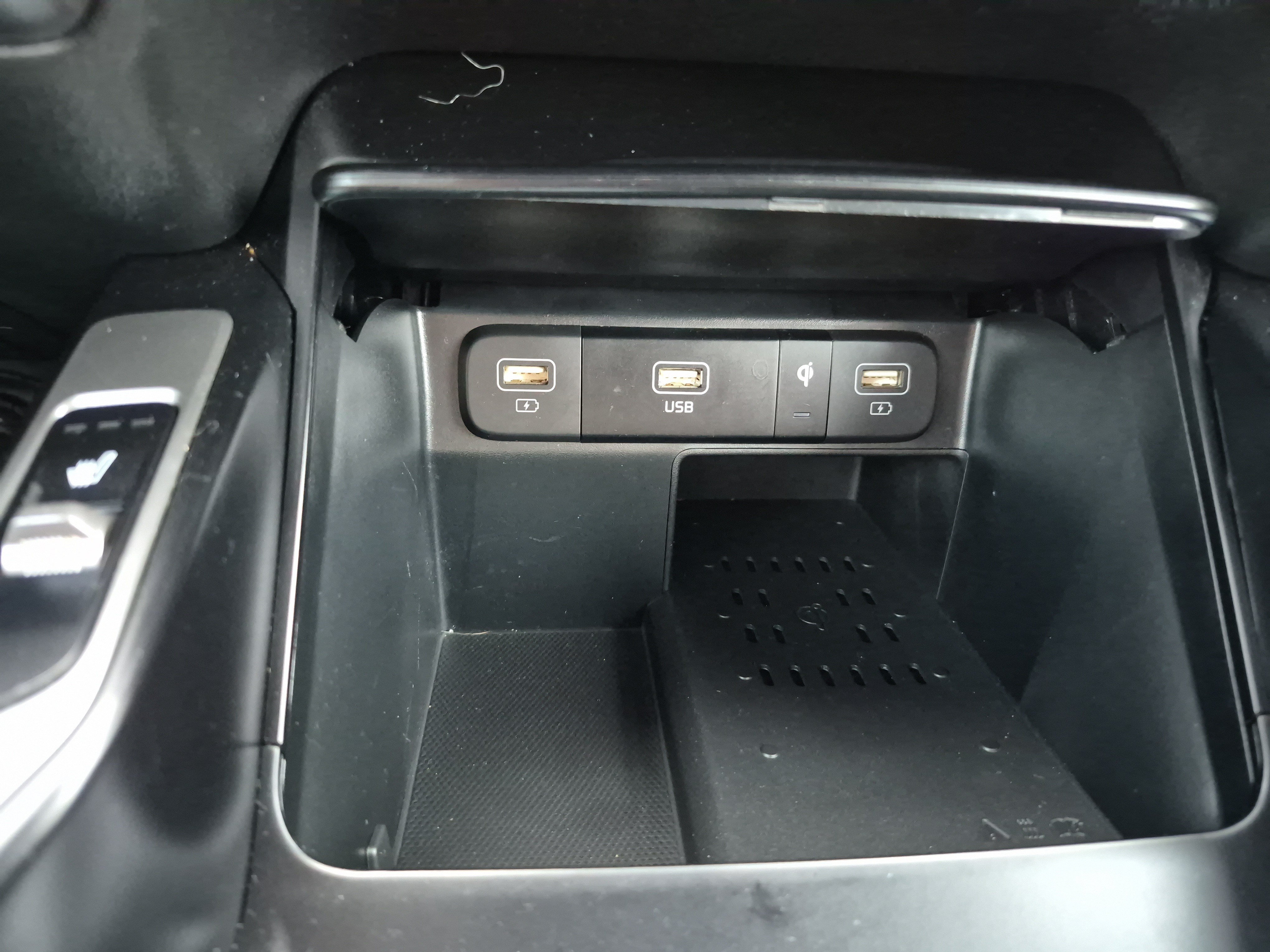 Used 2023 Kia Sorento S w/ Panoramic Sunroof Package AWD/4WD image 34