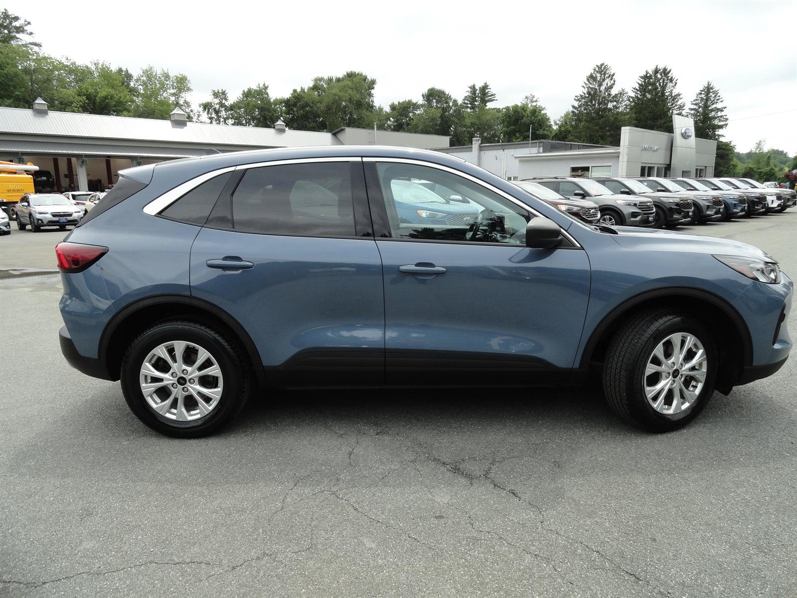 Certified 2024 Ford Escape Active AWD/4WD image 8