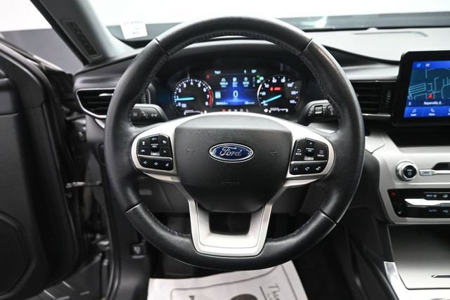 Certified 2023 Ford Explorer XLT w/ Equipment Group 202A AWD/4WD image 15
