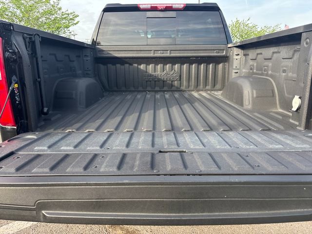 Used 2024 Chevrolet Silverado 1500 High Country w/ Midnight Edition image 11