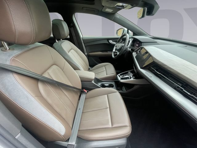 Used 2023 Audi Q4 e-tron Premium Plus AWD/4WD image 17