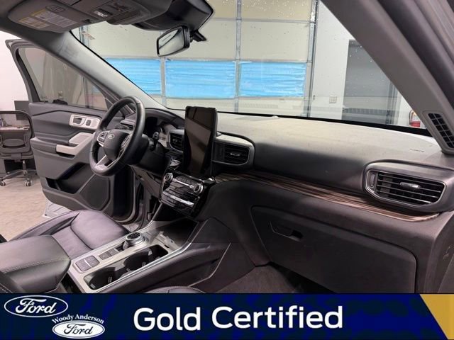 Certified 2023 Ford Explorer Limited w/ Limited Technology Package image 29