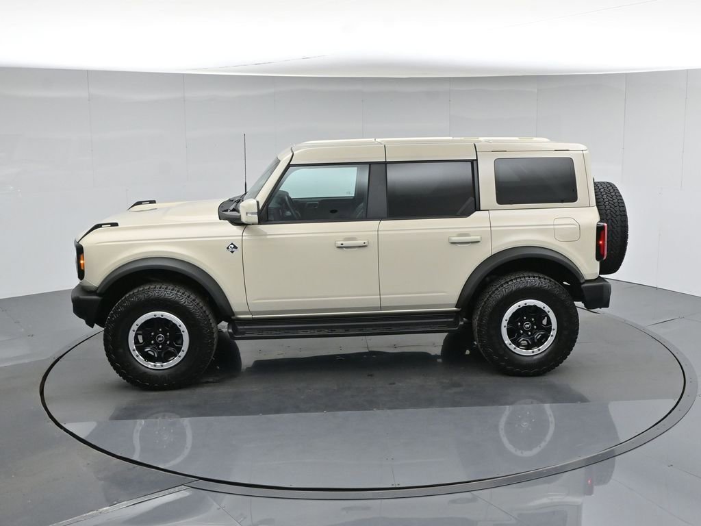 Certified 2025 Ford Bronco Outer Banks w/ Sasquatch Package AWD/4WD image 46