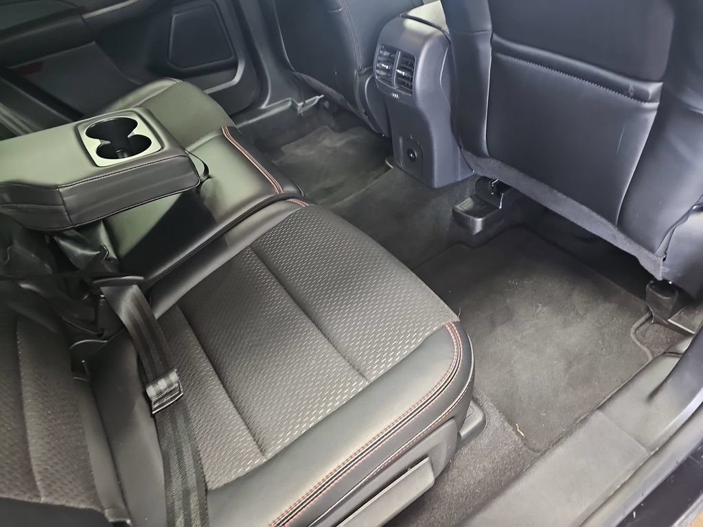 Certified 2025 Ford Escape ST-Line AWD/4WD image 10