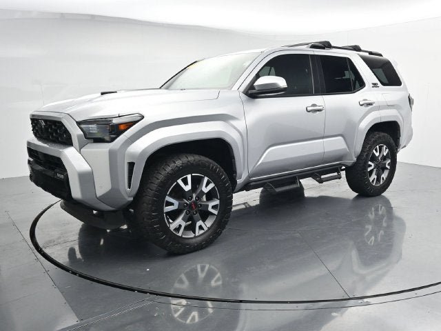 Used 2025 Toyota 4Runner TRD Sport AWD/4WD image 4