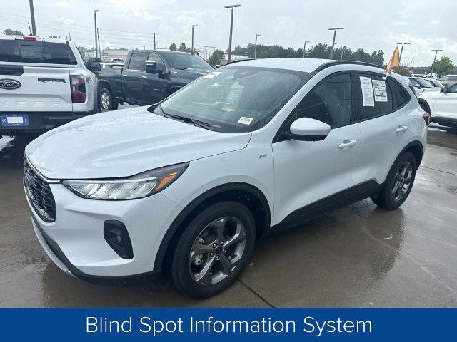 Certified 2025 Ford Escape ST-Line Select AWD/4WD video 3
