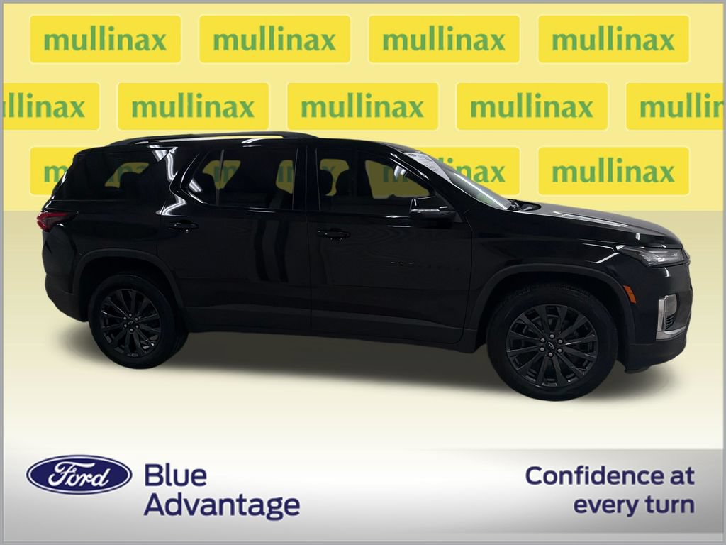 Used 2023 Chevrolet Traverse RS FWD video 2