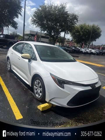 Used 2022 Toyota Corolla LE FWD image 1