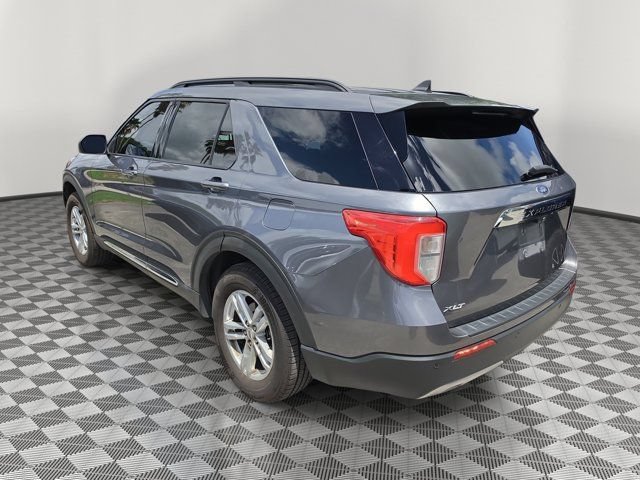 Certified 2022 Ford Explorer XLT w/ Equipment Group 202A RWD image 4