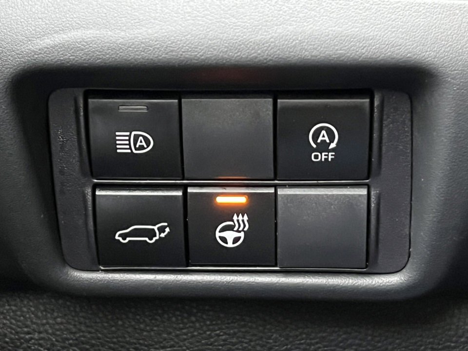 Used 2023 Toyota Highlander Limited image 21