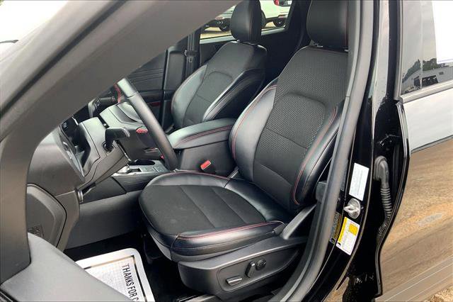 Certified 2025 Ford Escape ST-Line AWD/4WD image 25