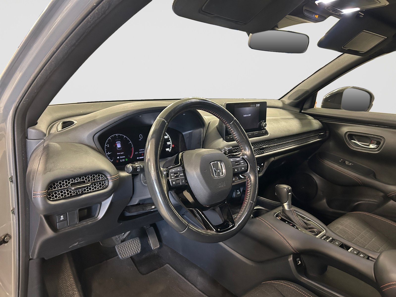 Used 2023 Honda HR-V Sport image 12