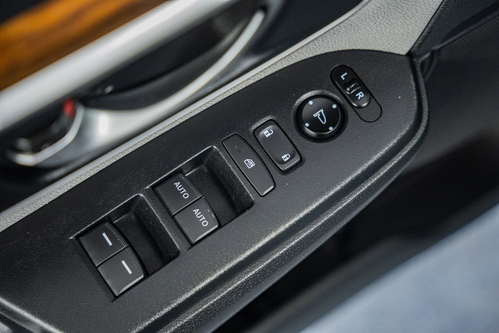 Used 2019 Honda CR-V EX image 42