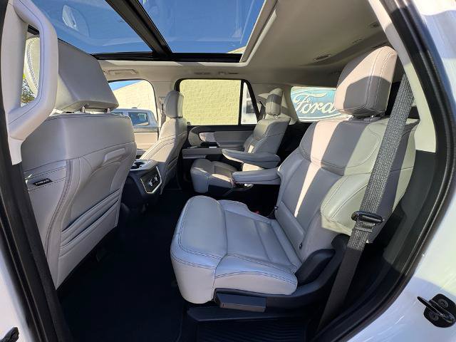 Certified 2025 Ford Expedition Active AWD/4WD image 27