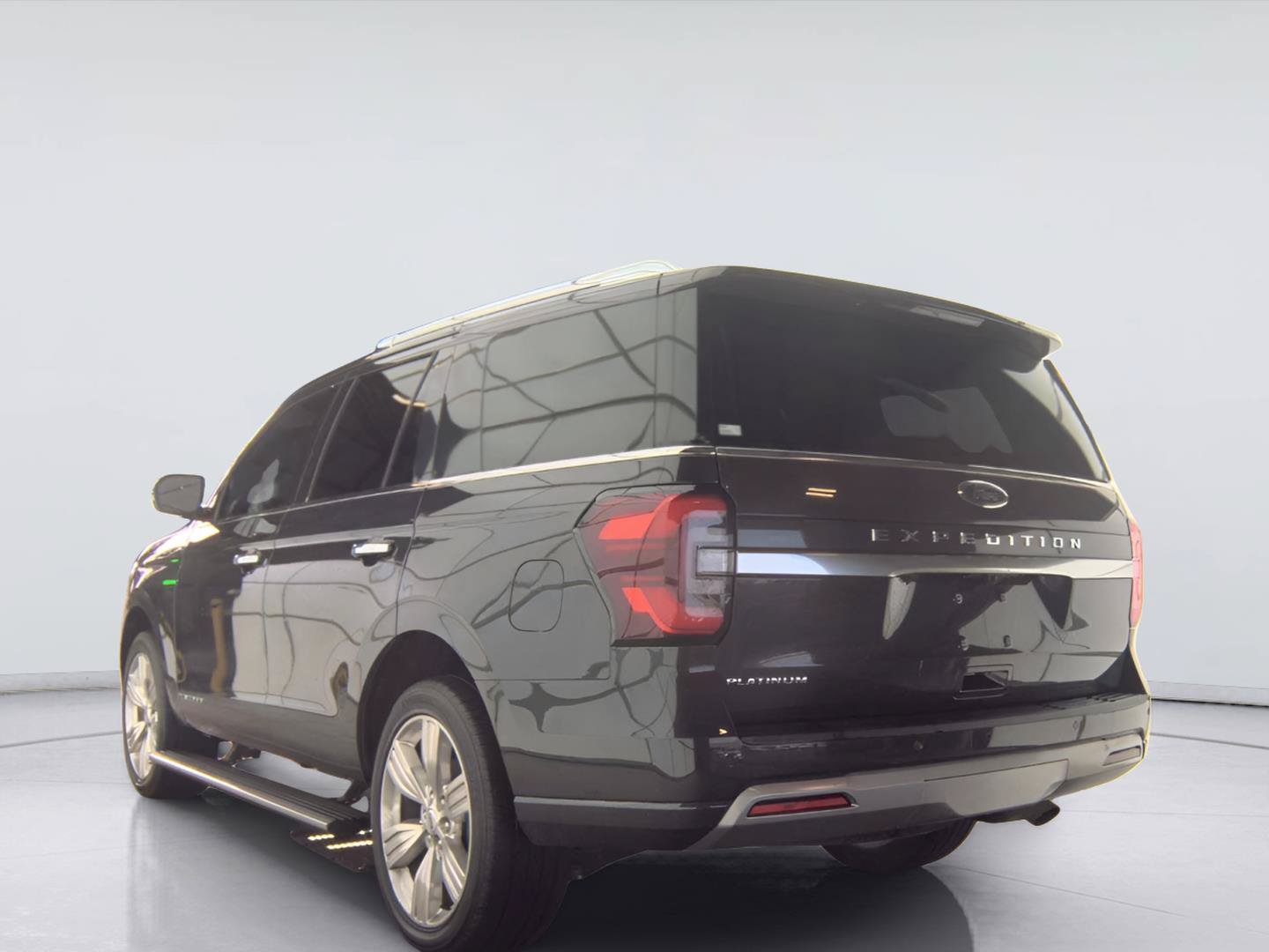 Certified 2023 Ford Expedition Platinum AWD/4WD image 6