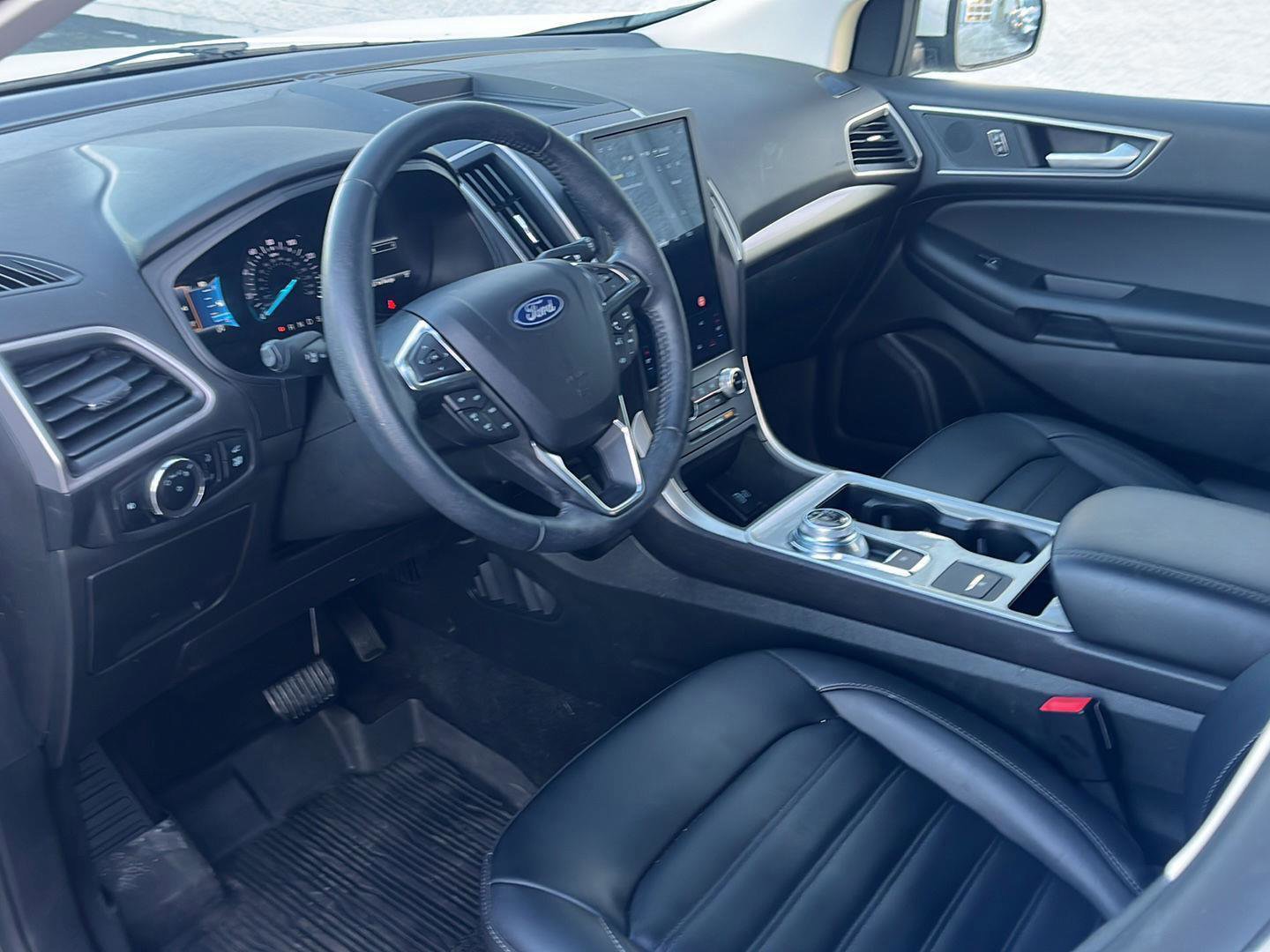 Certified 2024 Ford Edge SEL w/ Convenience Package image 10