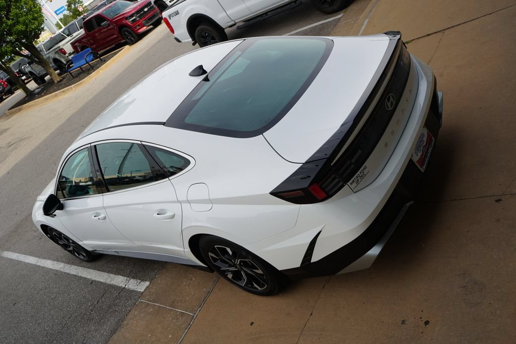 Used 2025 Hyundai Sonata SEL FWD image 10
