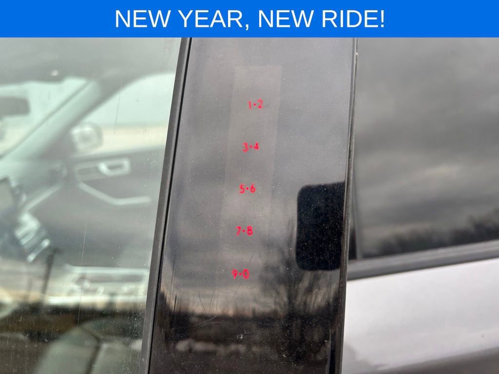 Certified 2021 Ford Explorer XLT w/ Equipment Group 202A image 11