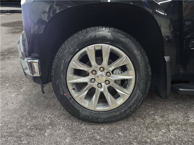 Used 2020 Chevrolet Silverado 1500 LTZ w/ LTZ Plus Package AWD/4WD image 14