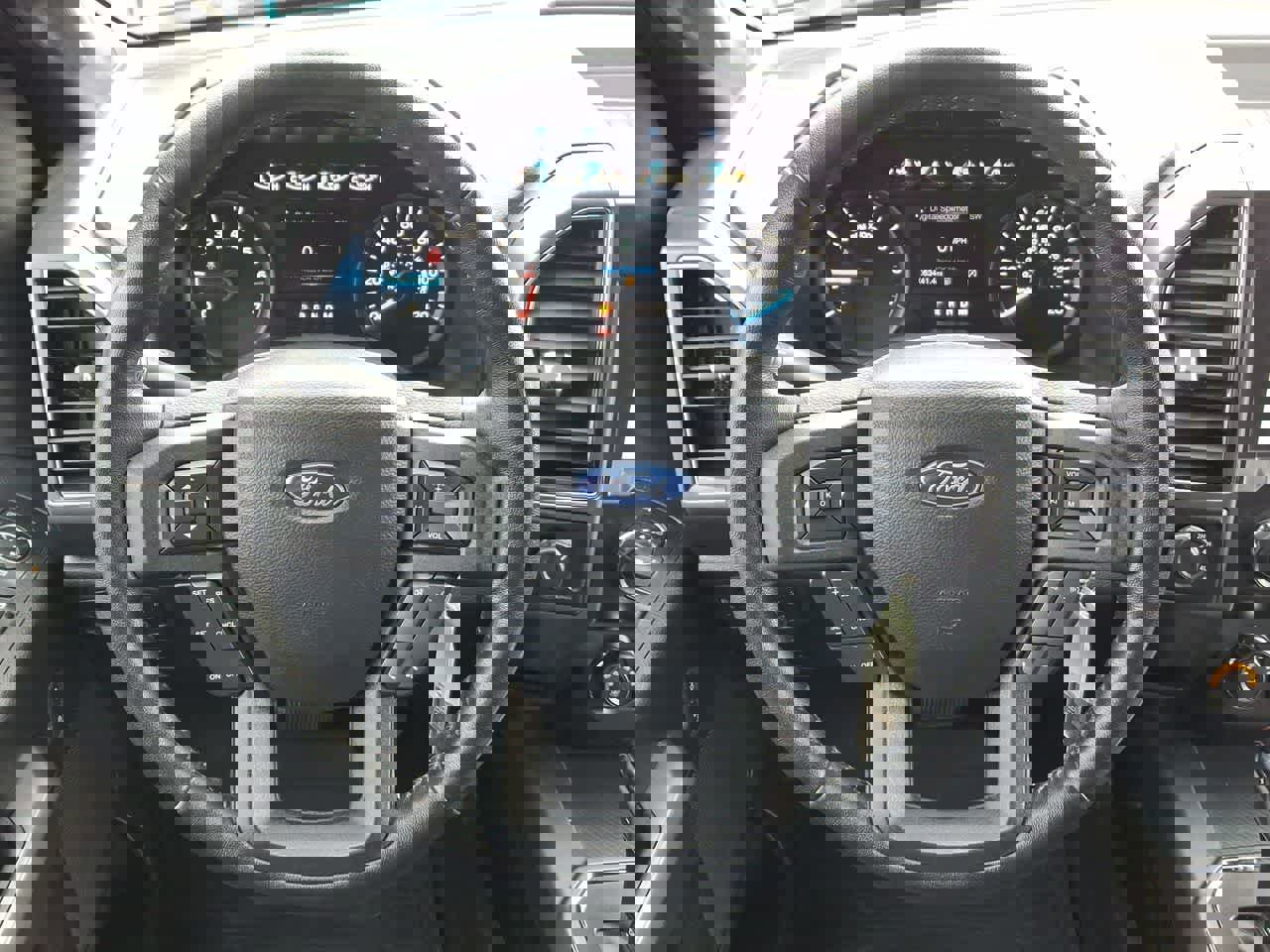 Certified 2019 Ford F150 XLT w/ Equipment Group 302A Luxury image 22