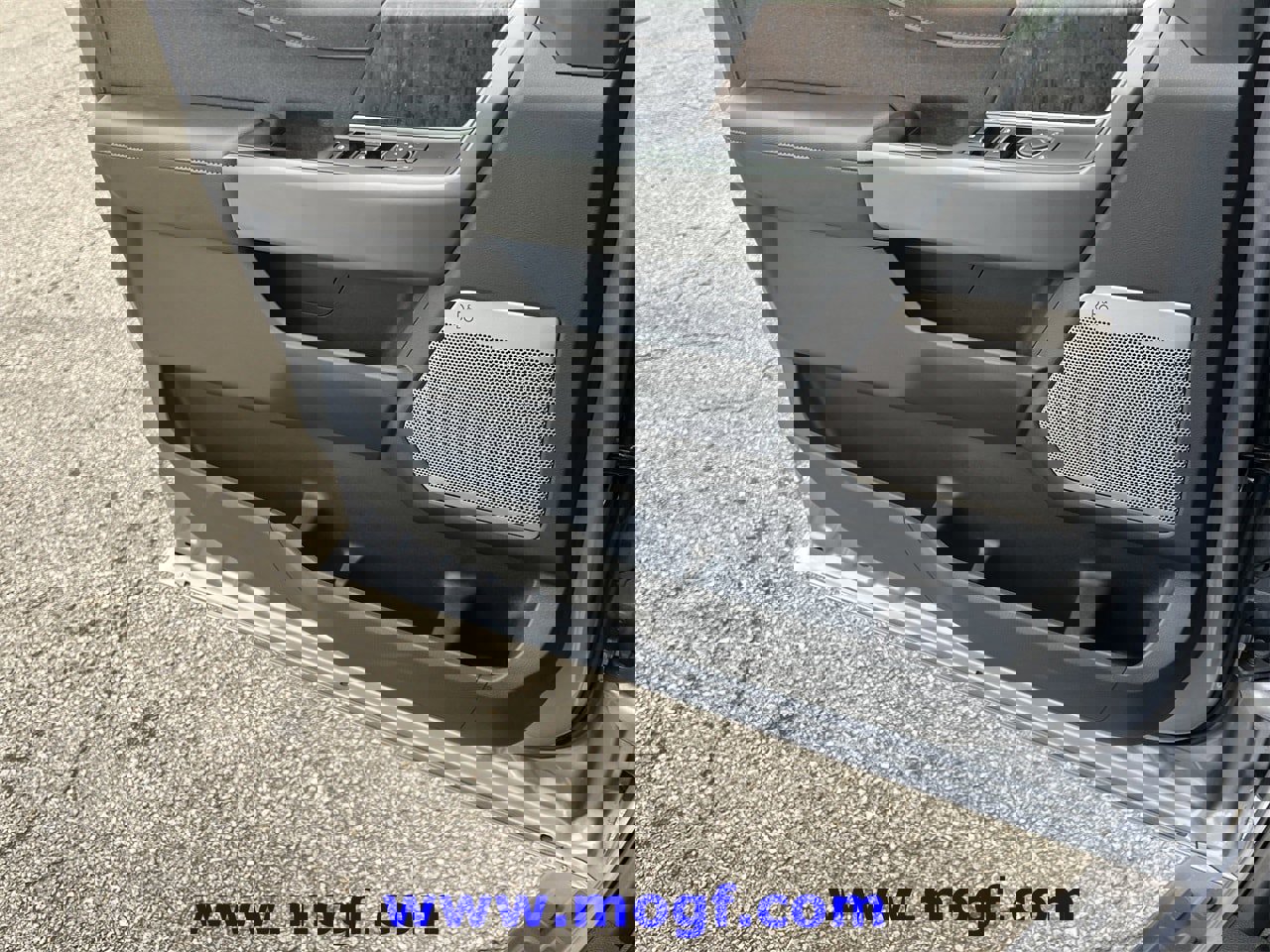 Certified 2022 Ford F150 Lightning Lariat w/ Equipment Group 511A High image 25