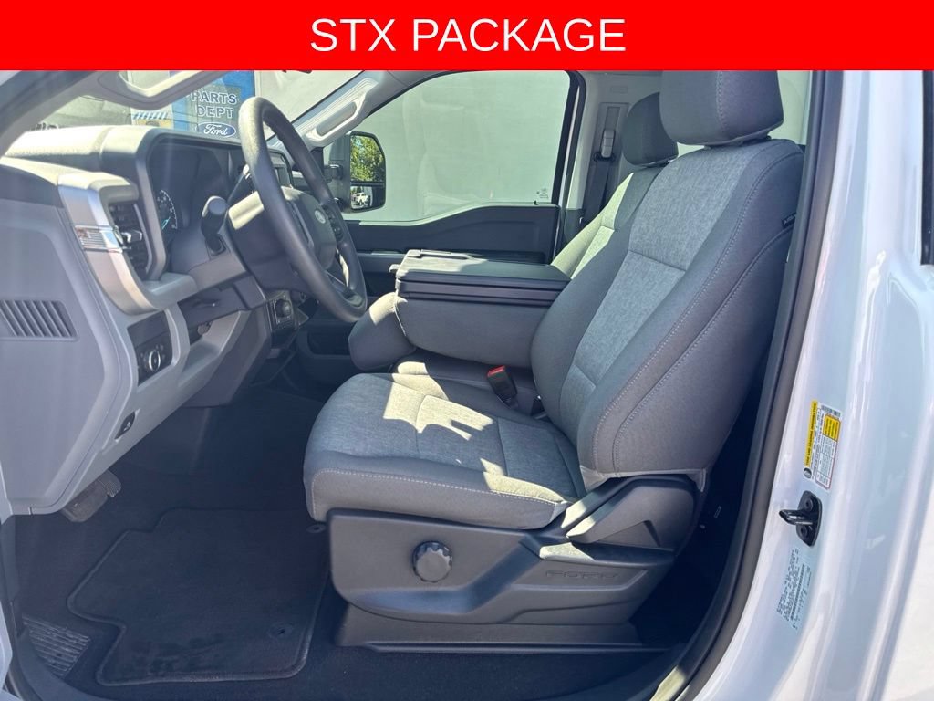 Certified 2025 Ford F250 XL w/ STX Appearance Package AWD/4WD image 2