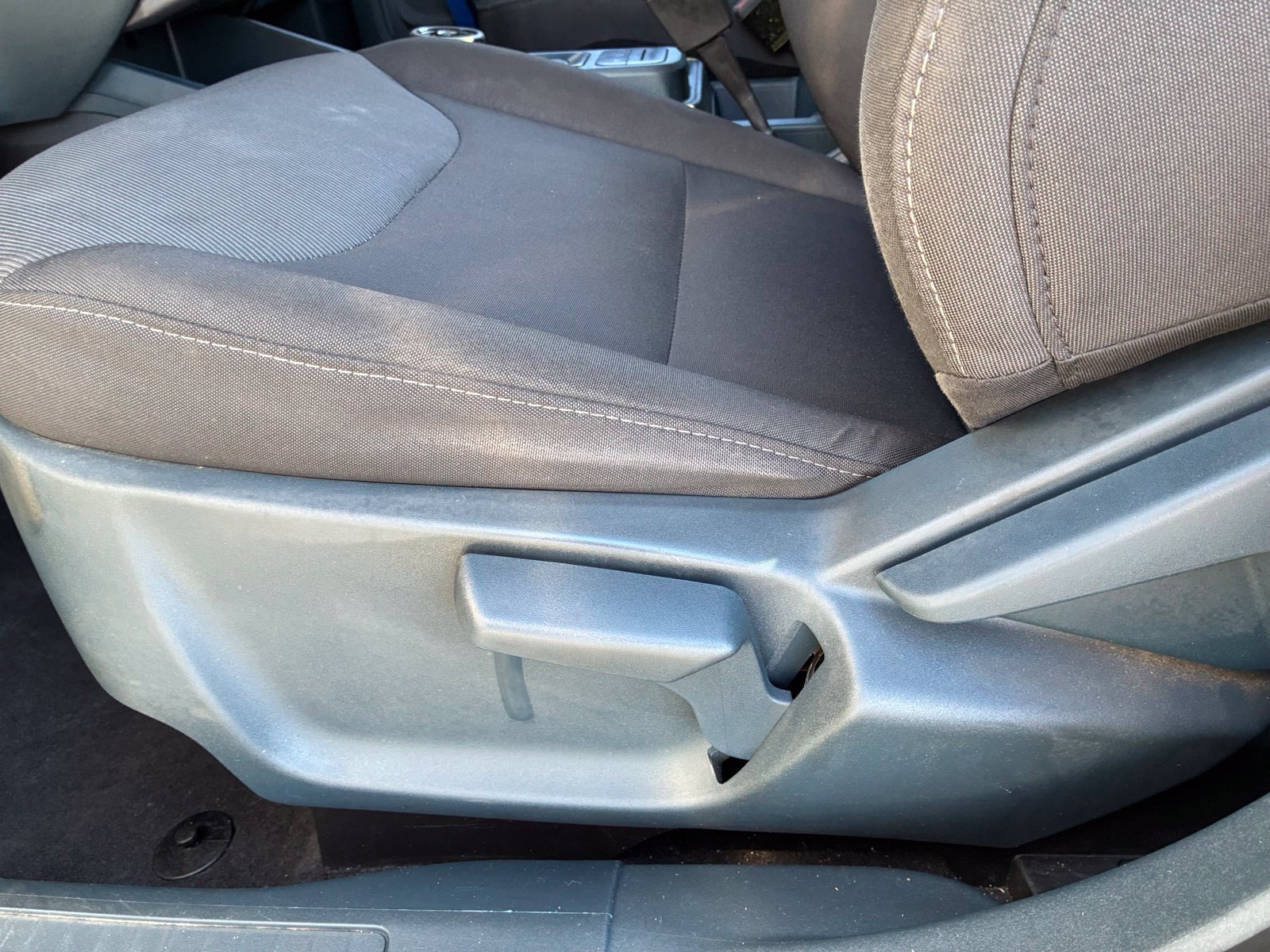 Certified 2024 Ford Maverick XL FWD image 17