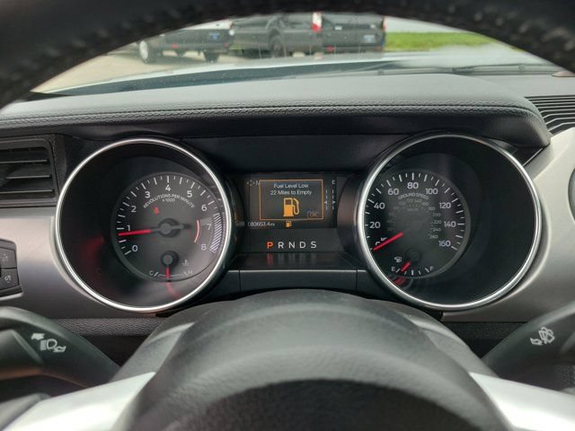Certified 2021 Ford Mustang Premium RWD image 28