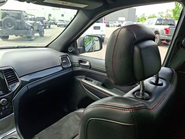 Used 2021 Jeep Grand Cherokee Trailhawk AWD/4WD image 11