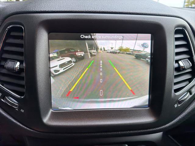 Used 2020 Jeep Compass Trailhawk AWD/4WD image 25