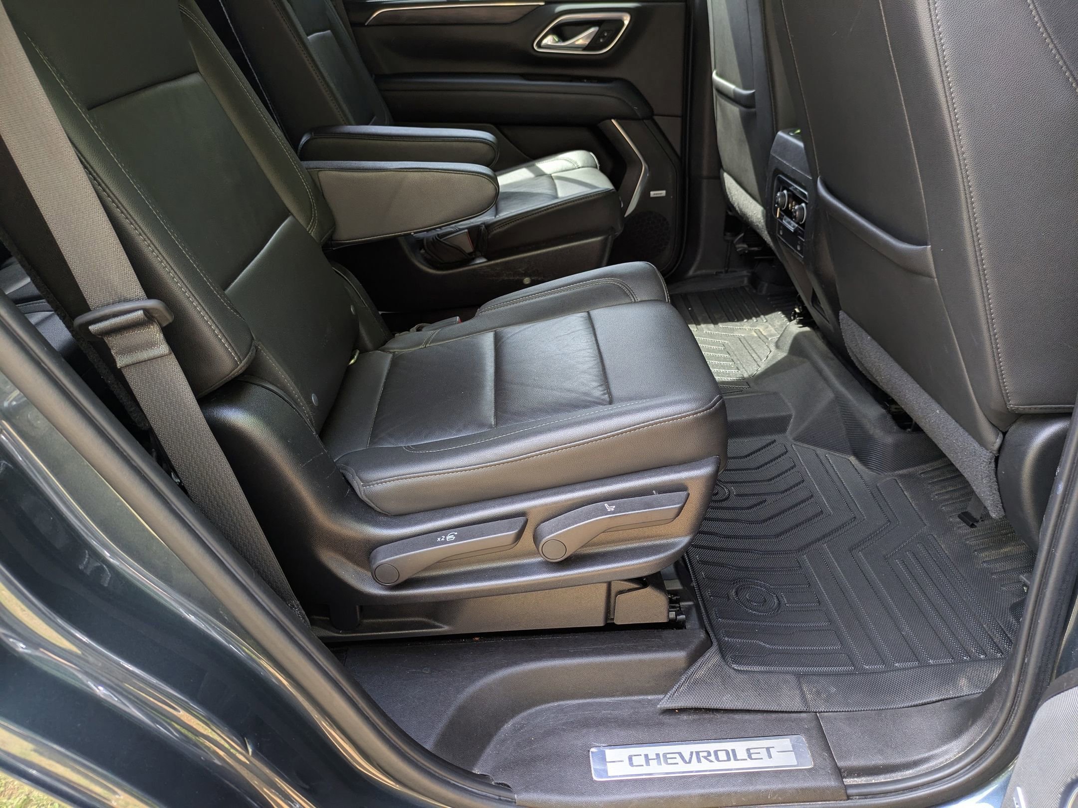 Used 2021 Chevrolet Tahoe LT image 37