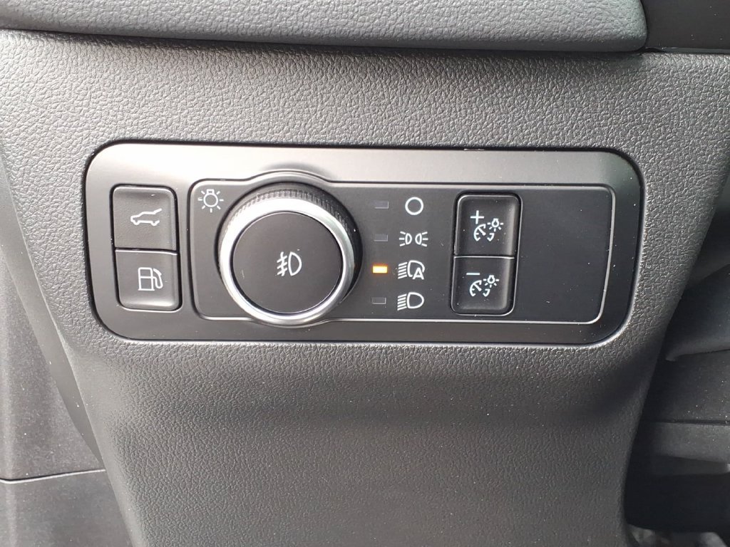 Certified 2023 Ford Escape SE w/ PHEV Premium Package FWD image 19