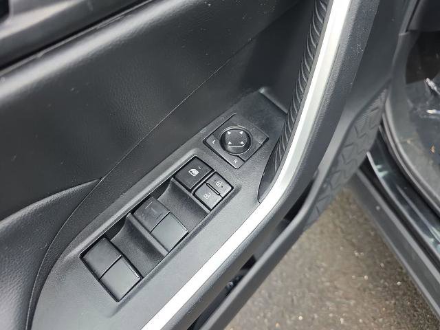 Used 2024 Toyota RAV4 LE AWD/4WD image 20
