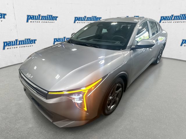 Used 2025 Kia K4 FWD image 1