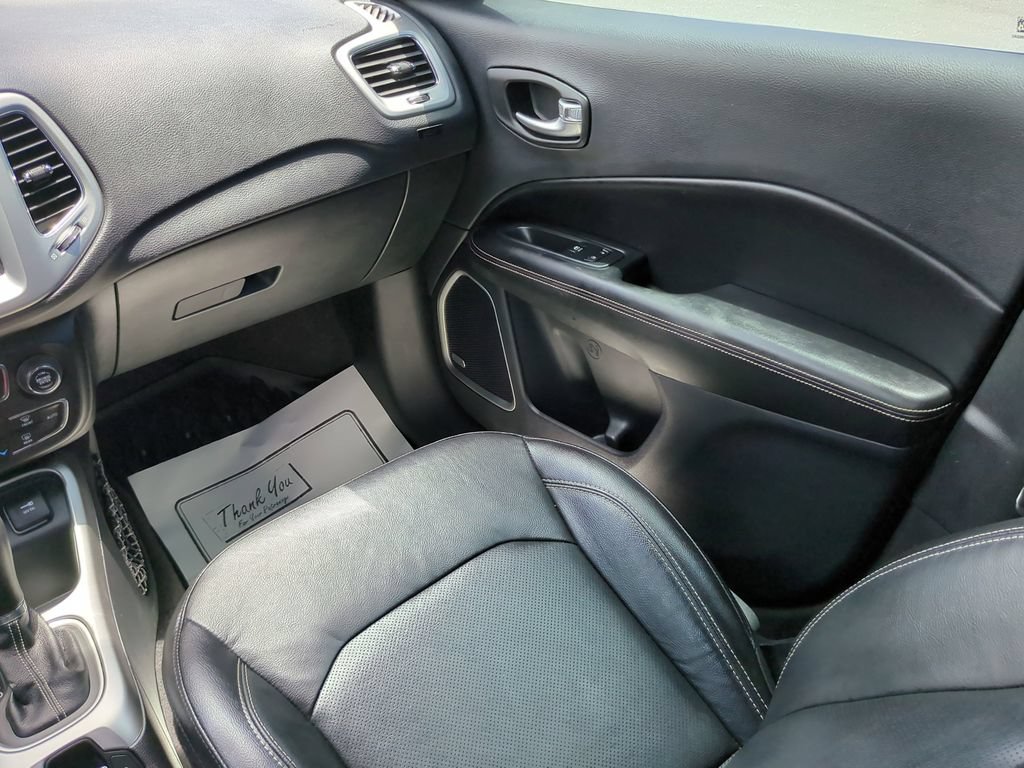 Used 2021 Jeep Compass Latitude w/ Sun and Sound Group FWD image 19