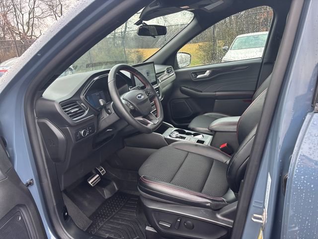 Certified 2024 Ford Escape ST-Line w/ Tech Pack #1 image 14