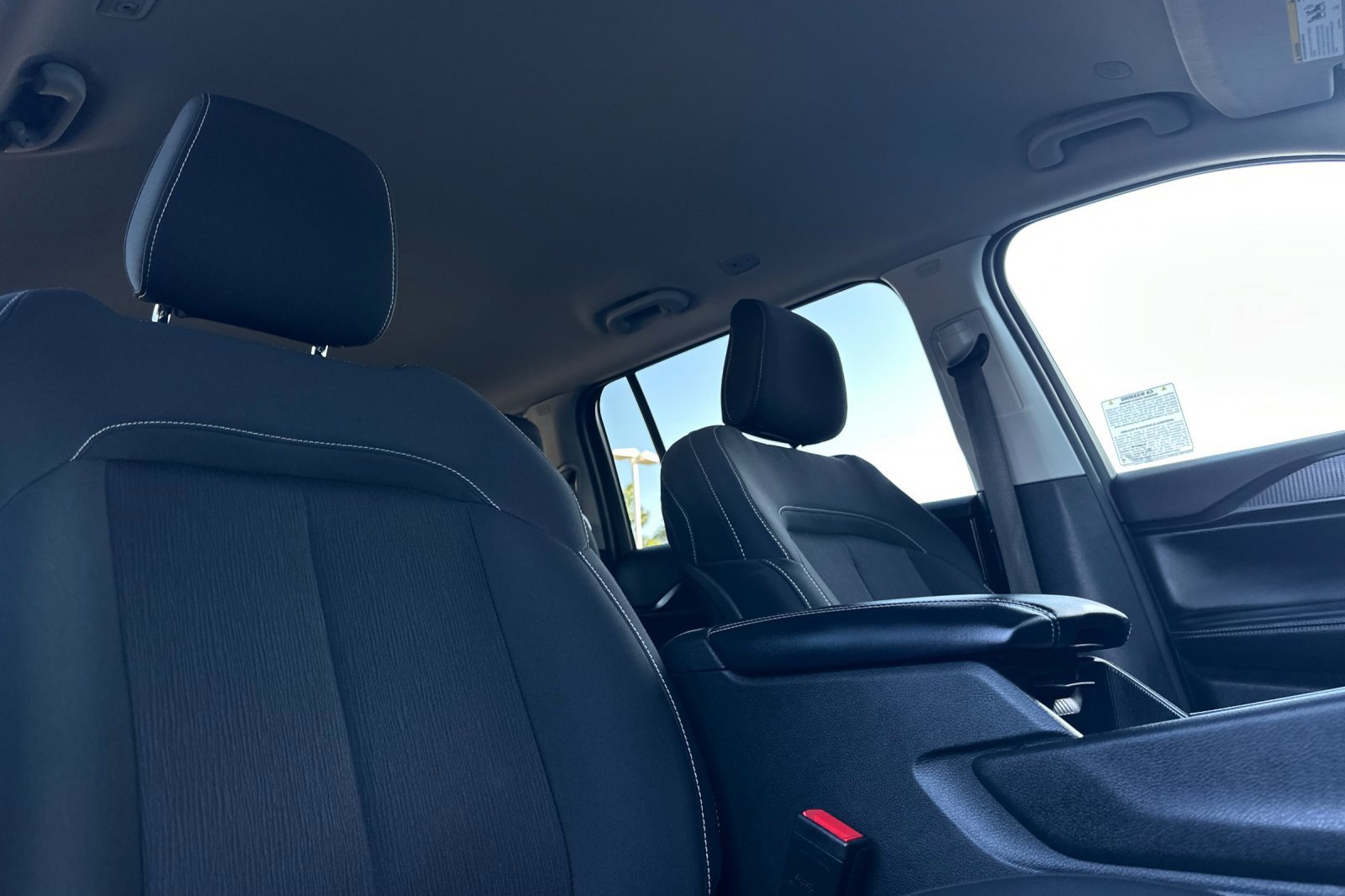 Used 2024 Jeep Grand Cherokee L Laredo image 17