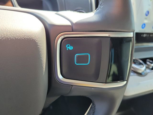 Certified 2025 Ford Expedition Active RWD image 6