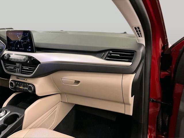 Certified 2022 Ford Escape SEL w/ Technology Package AWD/4WD image 15