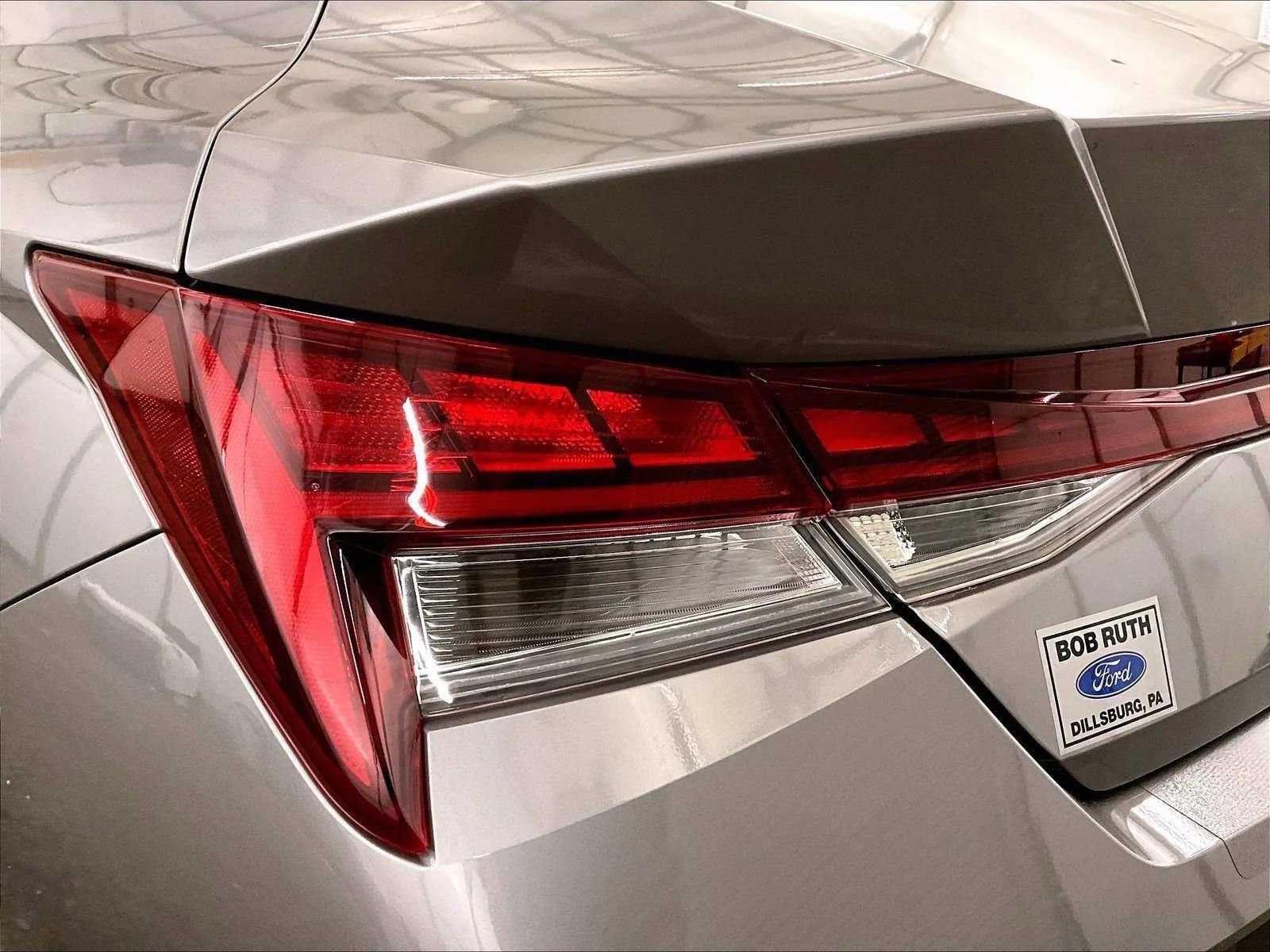 Used 2025 Hyundai Elantra Blue image 28