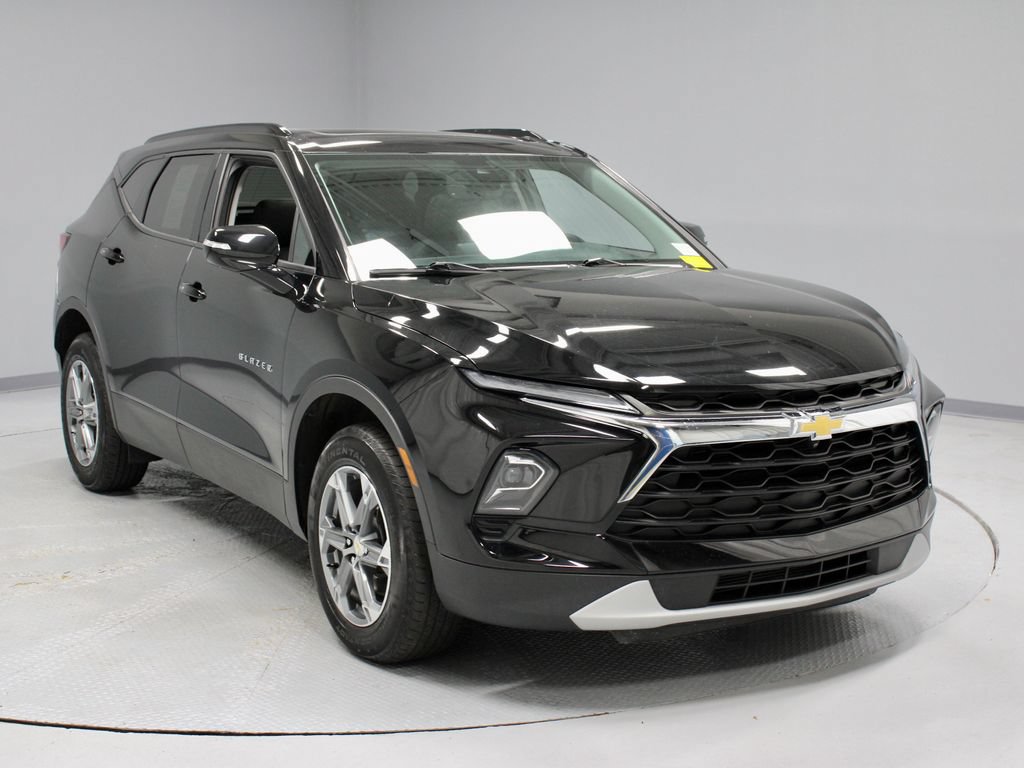 Used 2023 Chevrolet Blazer LT w/ Sound & Technology Package FWD video 1